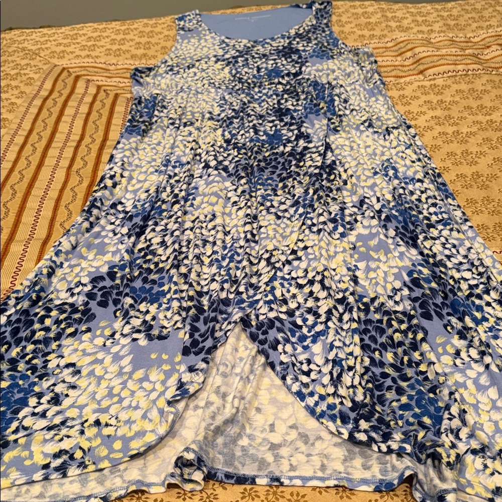 Carole Hochman Blue/White Patterned Maxi Dress, Rayon Blend, Irregular Hem, 2X - Picture 2 of 9